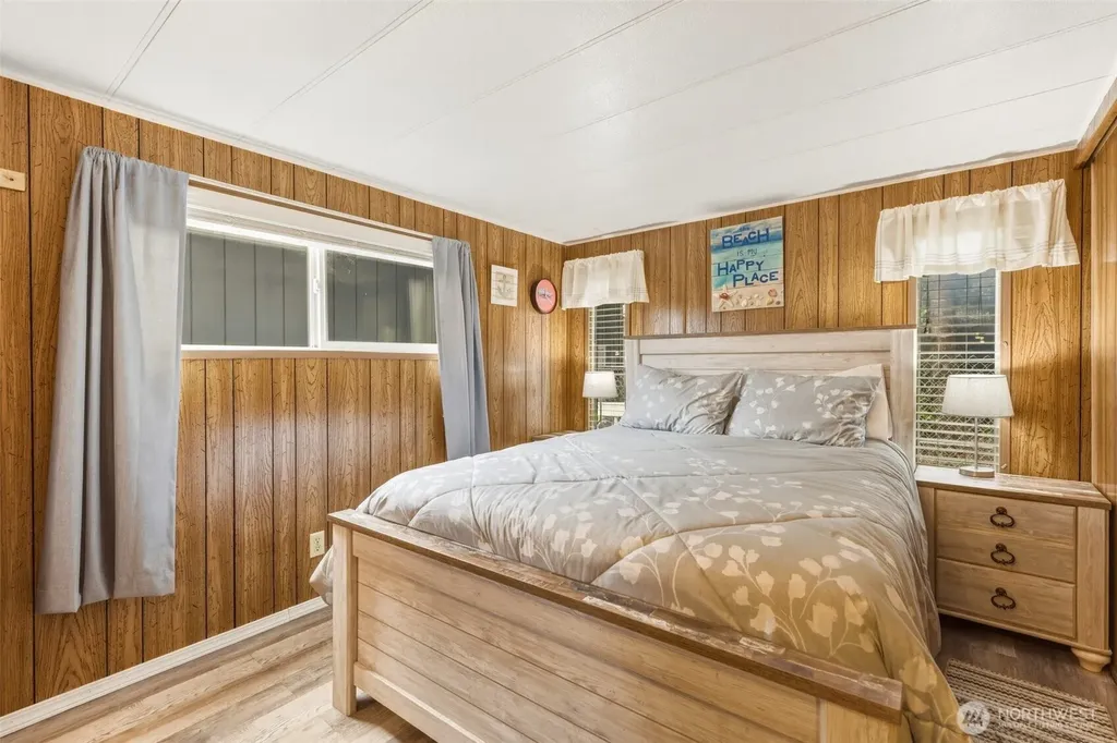 31109 N Place Ocean Park WA 98640