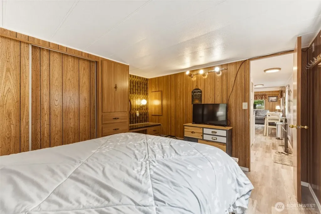 31109 N Place Ocean Park WA 98640