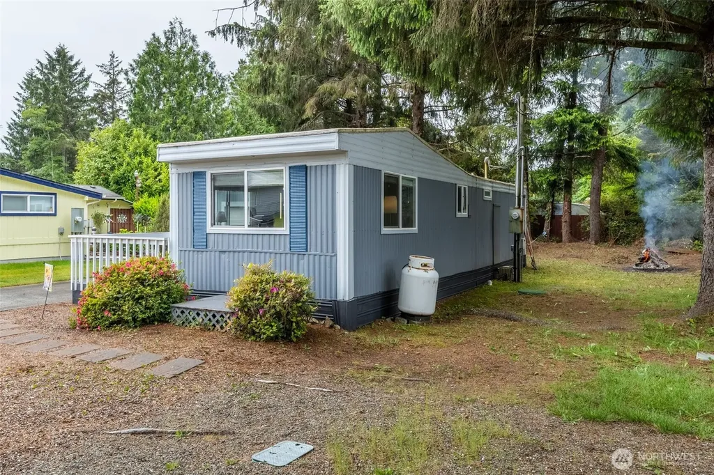 31109 N Place Ocean Park WA 98640