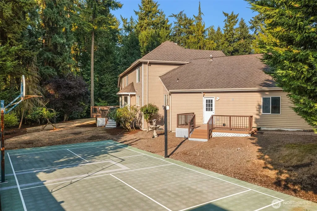 16707 NE 124th Street Redmond WA 98052