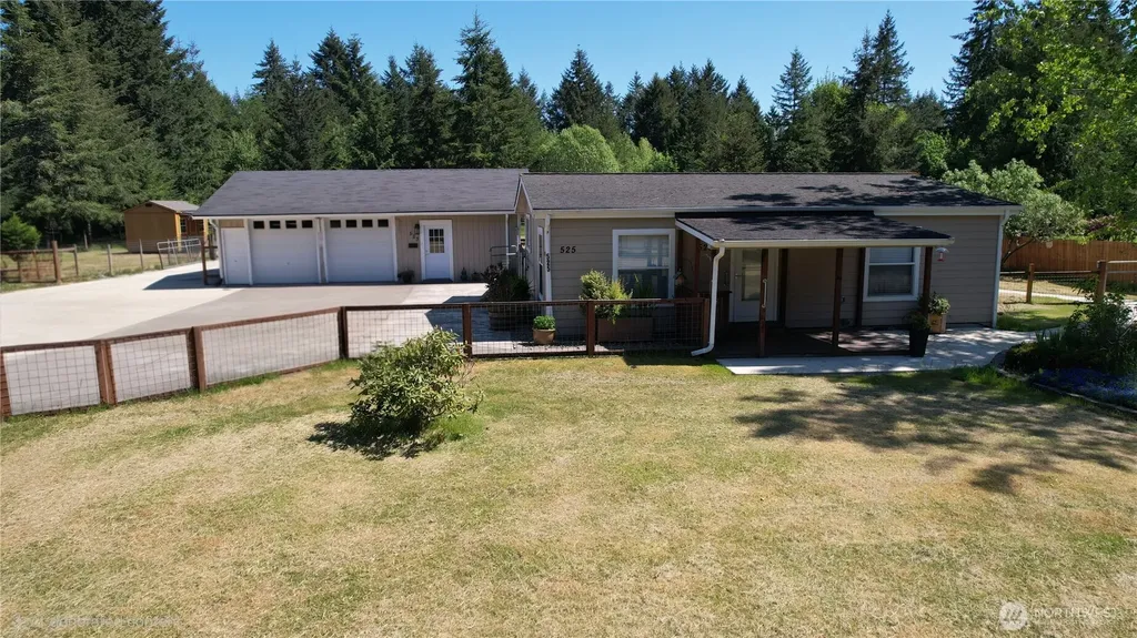 523 W Elma Hicklin Street Mccleary WA 98557