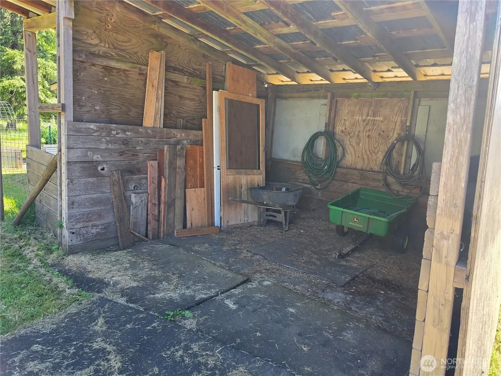 523 W Elma Hicklin Street Mccleary WA 98557