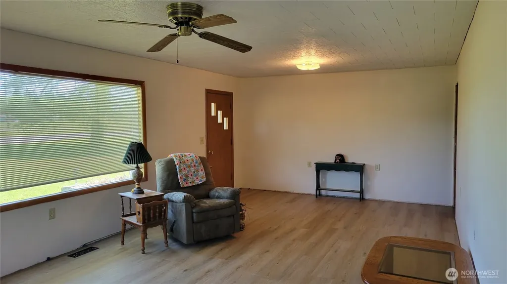 1296 Us Highway 12 Chehalis WA 98532