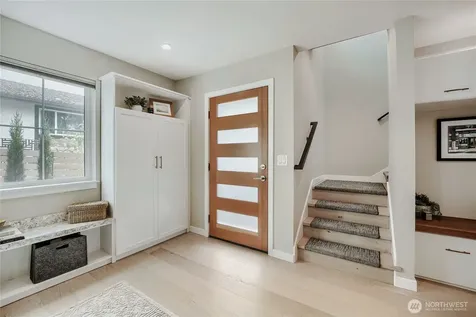 12534 5th Avenue NE Seattle WA 98125