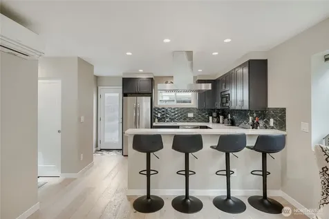 12534 5th Avenue NE Seattle WA 98125