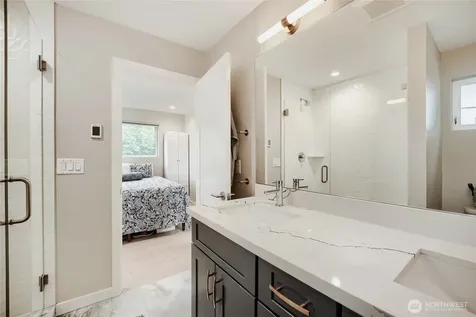 12534 5th Avenue NE Seattle WA 98125