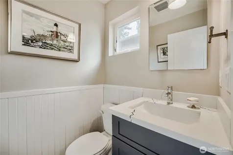 12534 5th Avenue NE Seattle WA 98125