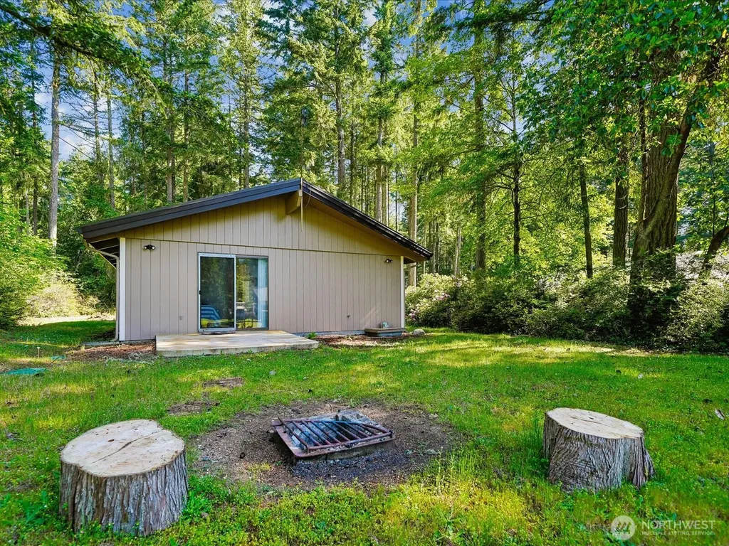 11104 Leschi Circle Anderson Island WA 98303