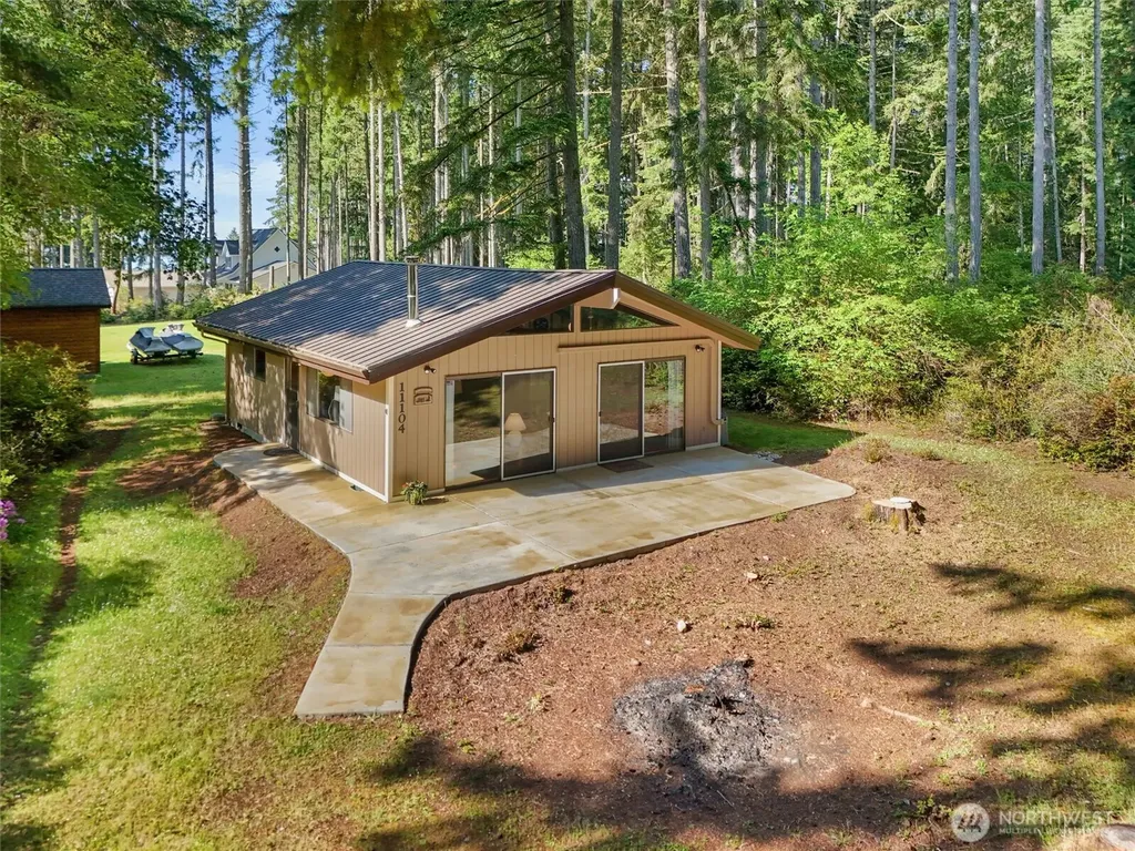 11104 Leschi Circle Anderson Island WA 98303