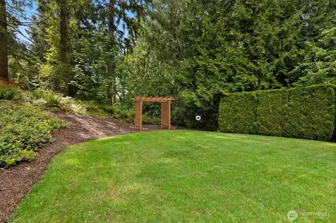 3005 235th Avenue SE Sammamish WA 98075