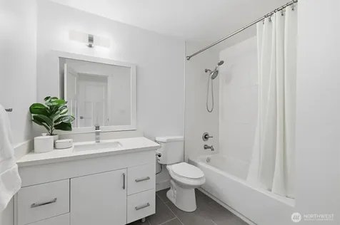 18823 SE 42nd Street Issaquah WA 98027