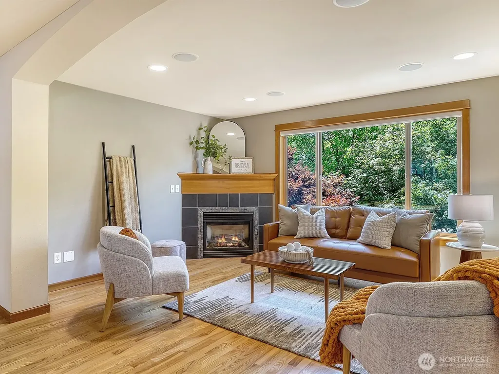 2130 N 113th Street Seattle WA 98133