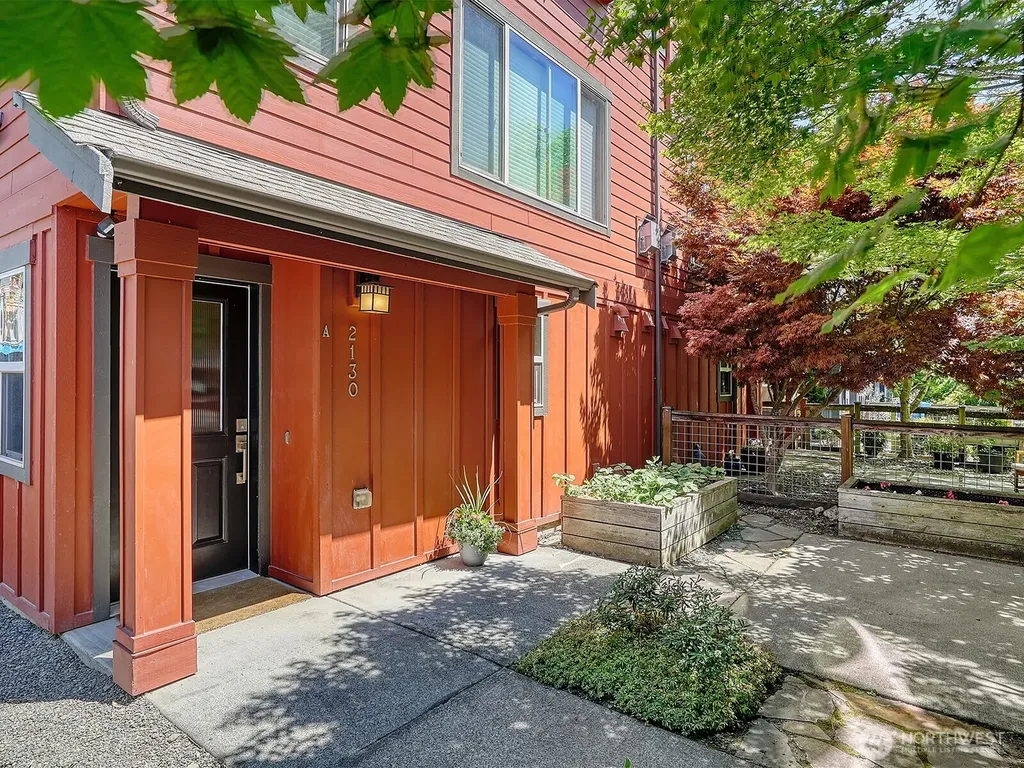2130 N 113th Street Seattle WA 98133