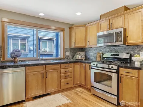 2130 N 113th Street Seattle WA 98133