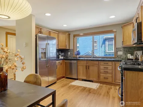 2130 N 113th Street Seattle WA 98133