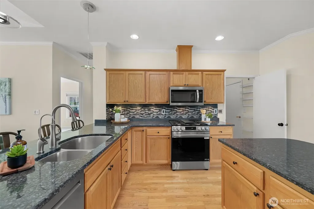 500 Fieldstone Loop Lynden WA 98264
