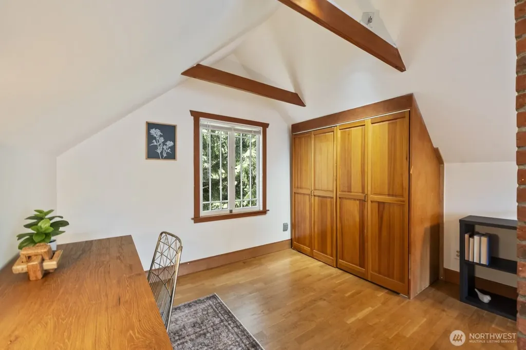 11556 17th Avenue NE Seattle WA 98125