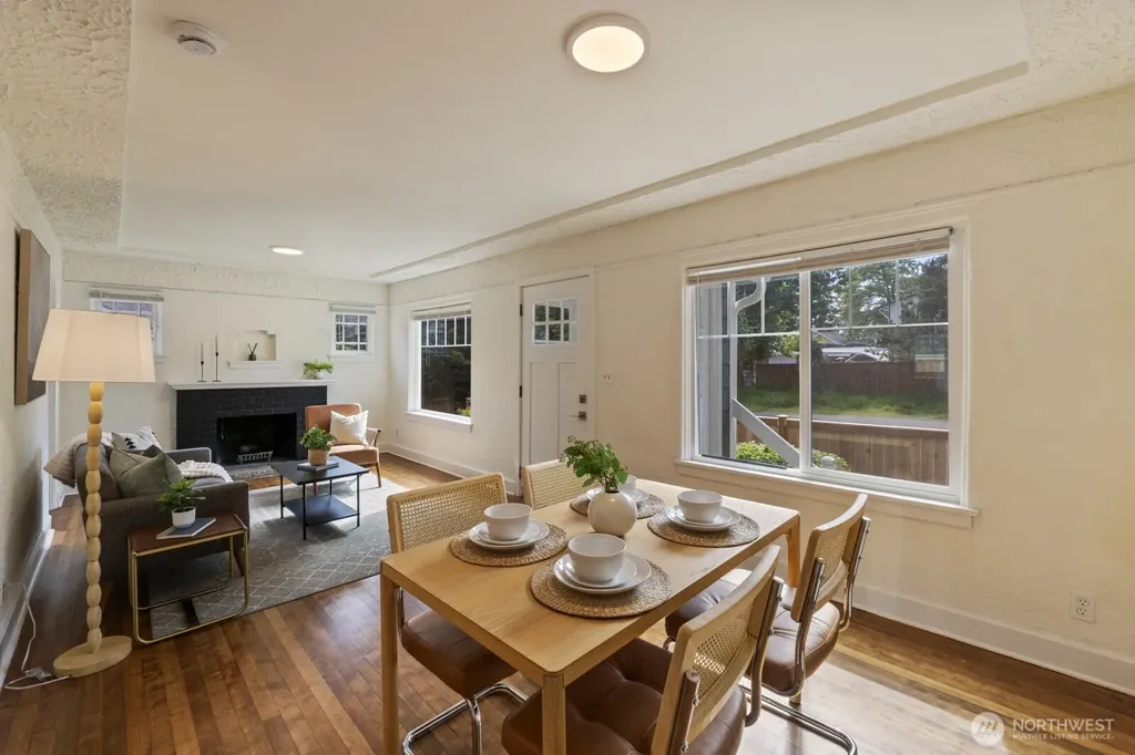 11556 17th Avenue NE Seattle WA 98125