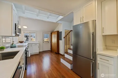 11556 17th Avenue NE Seattle WA 98125