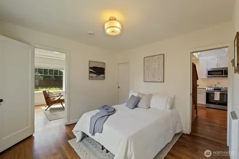 11556 17th Avenue NE Seattle WA 98125