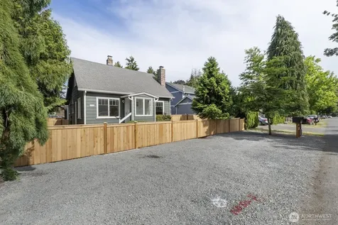 11556 17th Avenue NE Seattle WA 98125