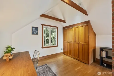 11556 17th Avenue NE Seattle WA 98125