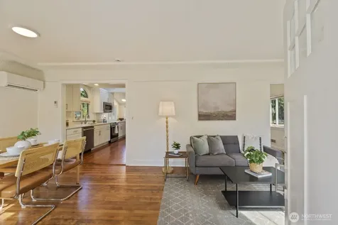 11556 17th Avenue NE Seattle WA 98125