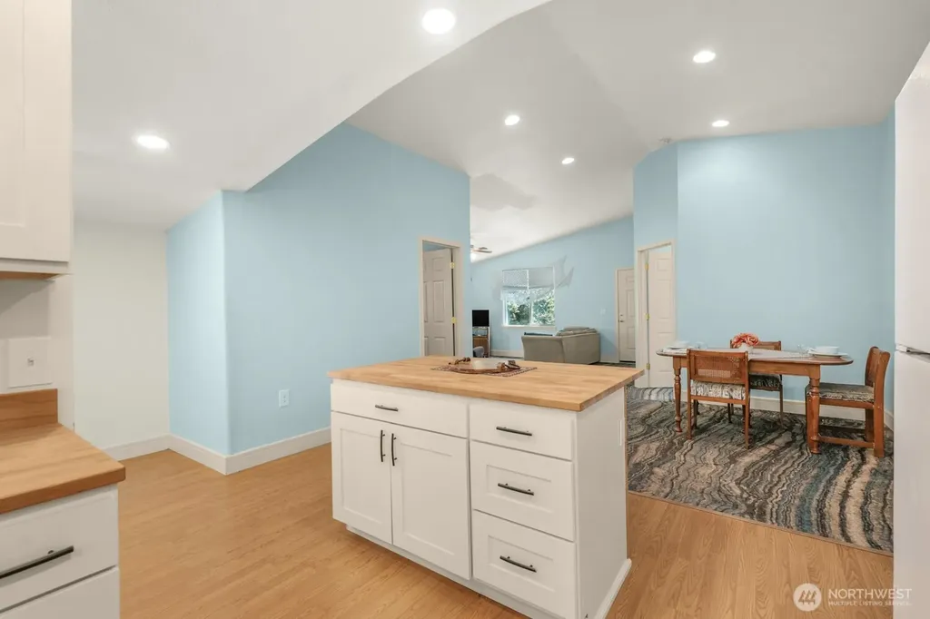 28103 R Street Ocean Park WA 98640
