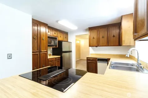 20814 28th Avenue SE Bothell WA 98021