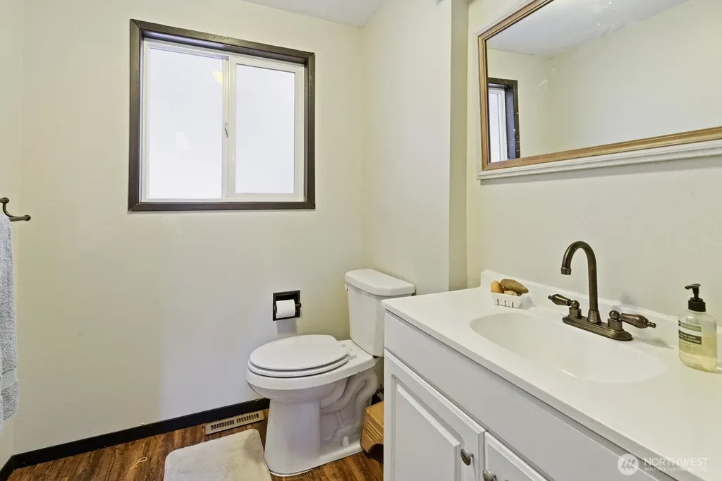 603 Shelter Bay Drive La Conner WA 98257