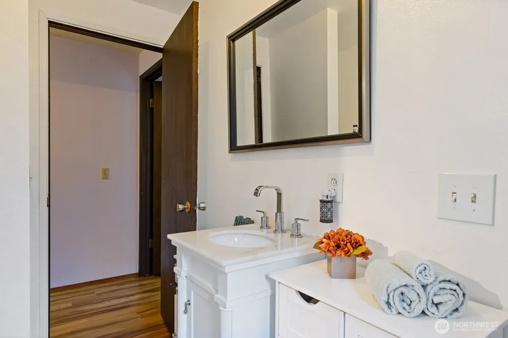 603 Shelter Bay Drive La Conner WA 98257