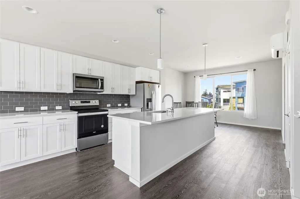 1066 SW 99th Place Seattle WA 98106