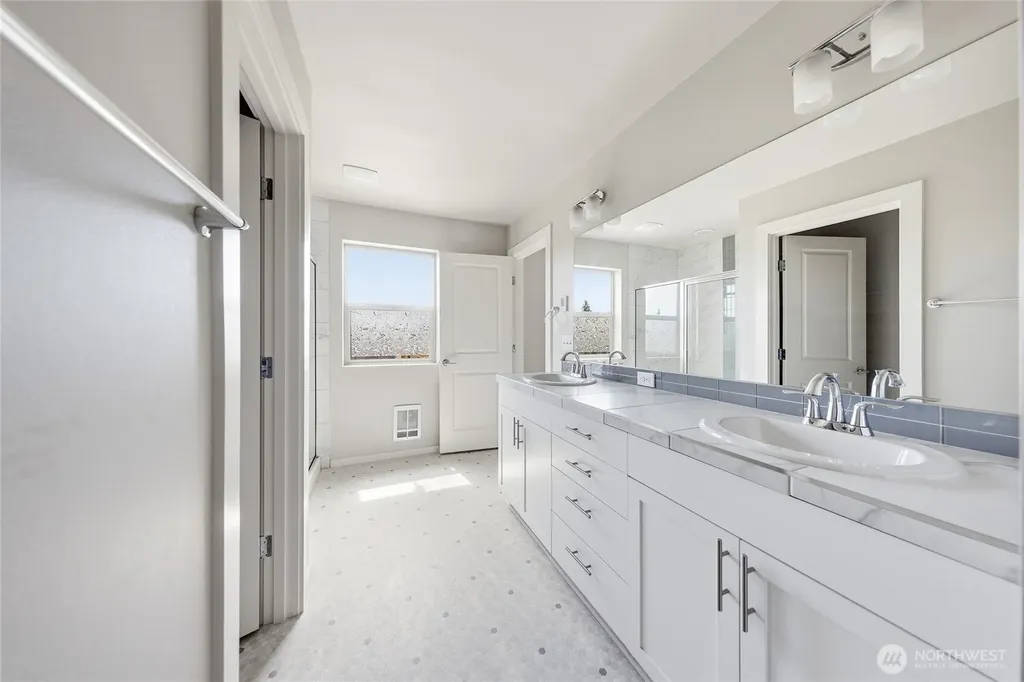 1066 SW 99th Place Seattle WA 98106
