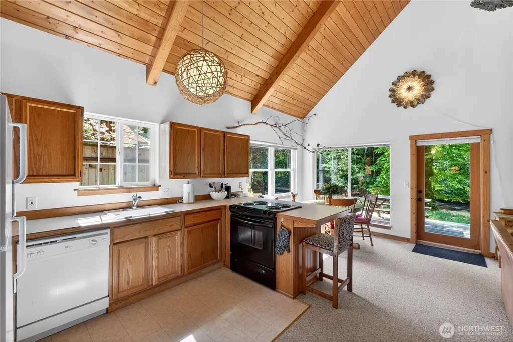 52225 SE 496th Place Greenwater WA 98022