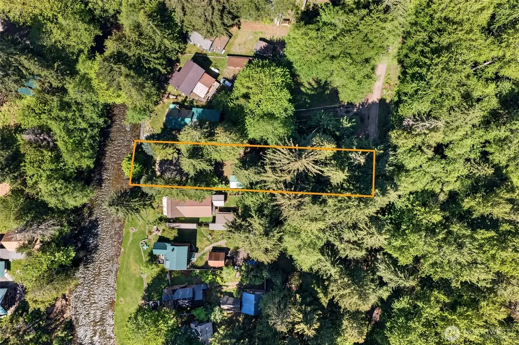 52225 SE 496th Place Greenwater WA 98022