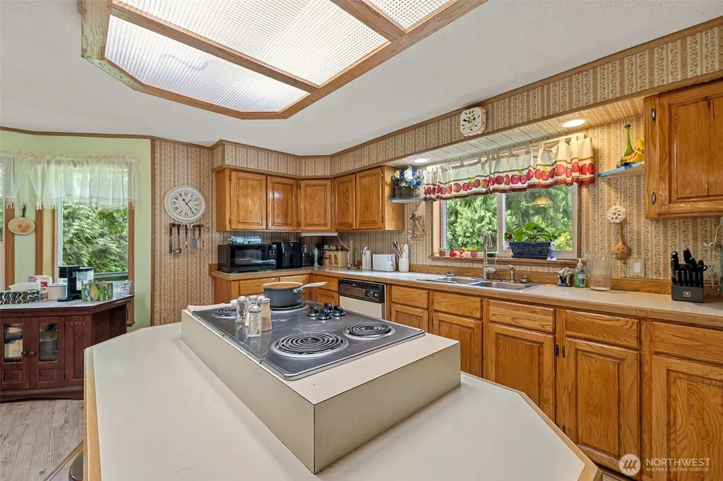 15910 58th Avenue NW Stanwood WA 98292