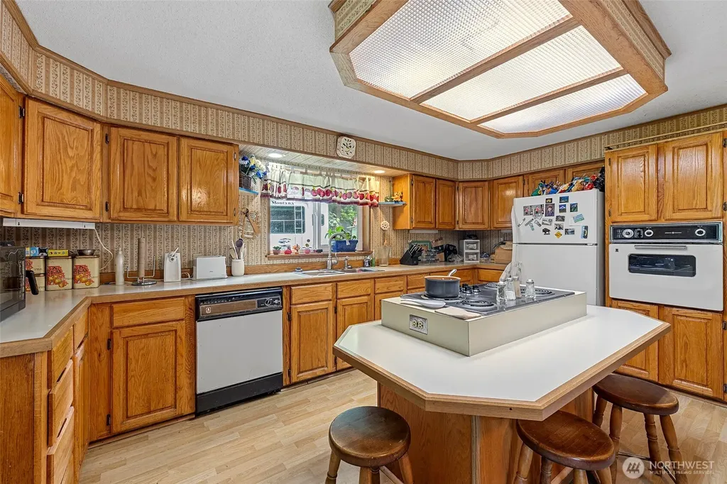 15910 58th Avenue NW Stanwood WA 98292