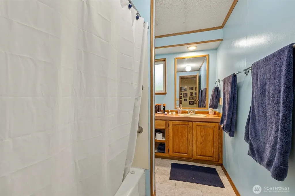 15910 58th Avenue NW Stanwood WA 98292