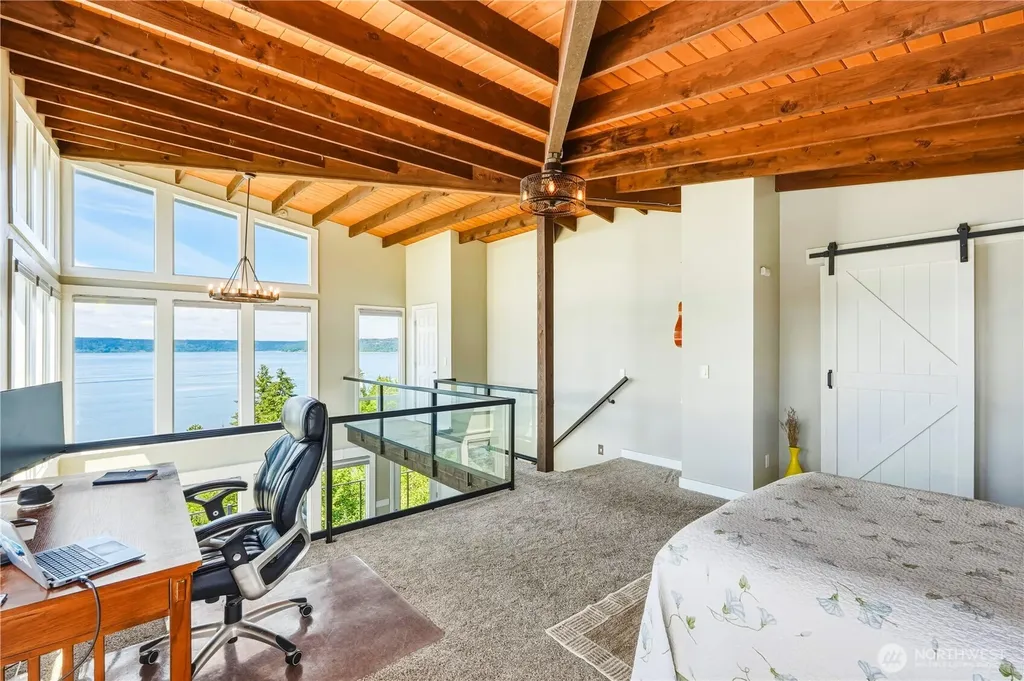 5802 Upland Terrace NE Tacoma WA 98422