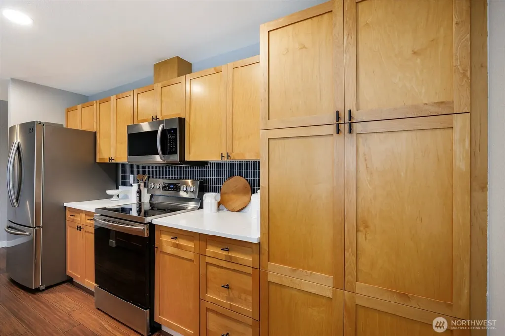 4409 California Avenue SW Seattle WA 98116