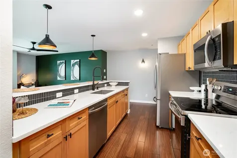 4409 California Avenue SW Seattle WA 98116