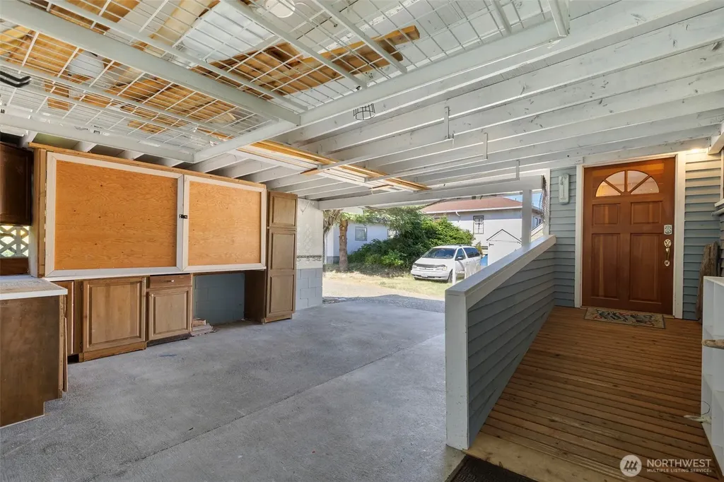 2708 E 10th Street Bremerton WA 98310