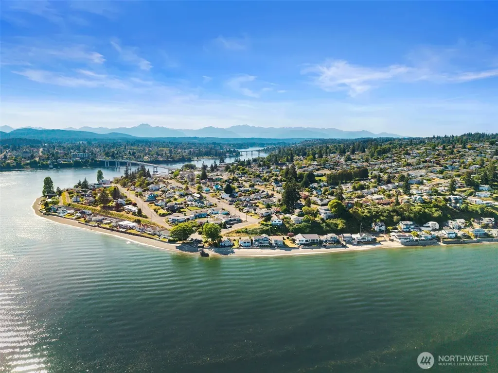 2708 E 10th Street Bremerton WA 98310