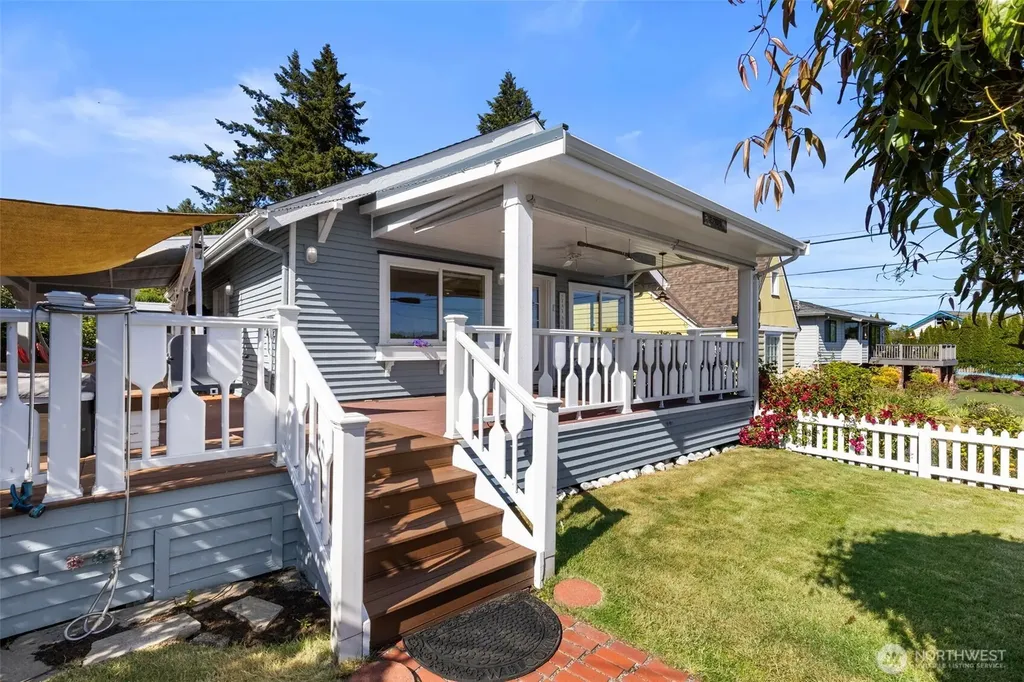 2708 E 10th Street Bremerton WA 98310