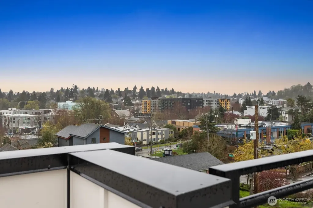 4559 34th Avenue S Seattle WA 98118