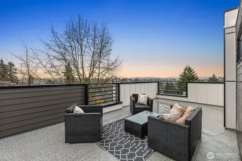 4559 34th Avenue S Seattle WA 98118