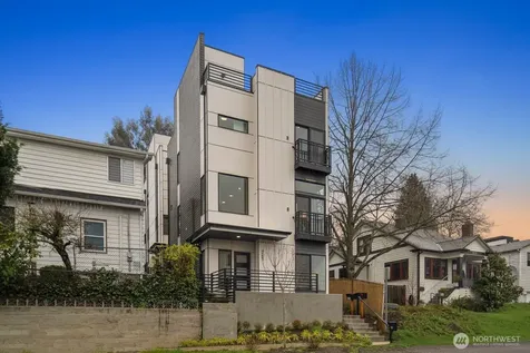 4559 34th Avenue S Seattle WA 98118