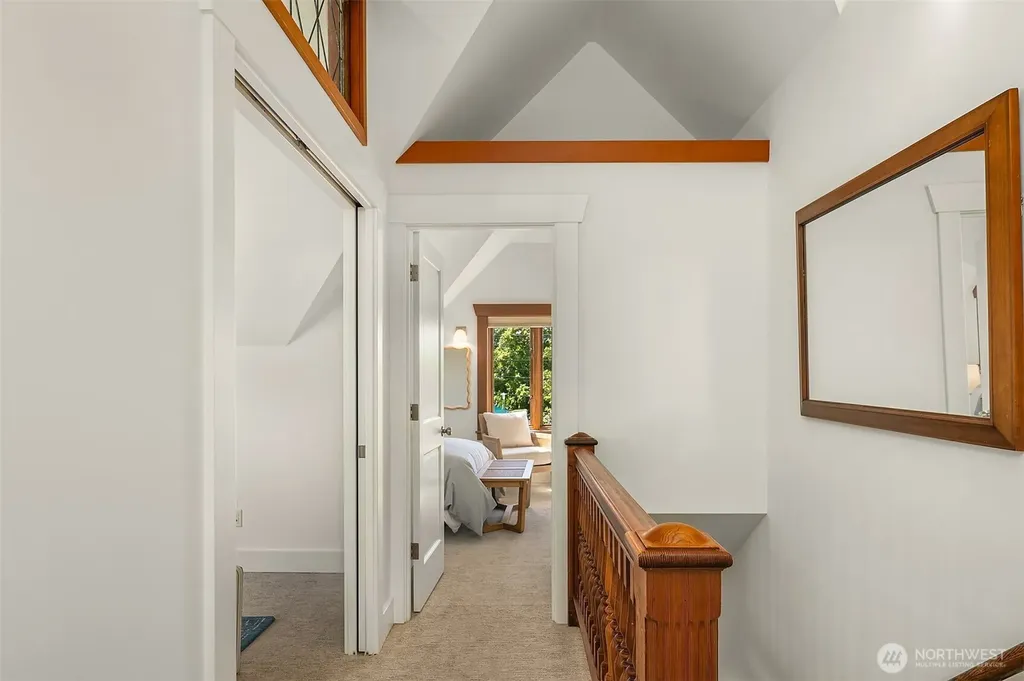 5216 9th Avenue NW Seattle WA 98107