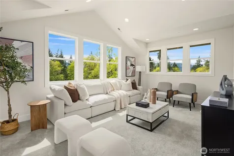 22536 SE 52nd Street Issaquah WA 98029