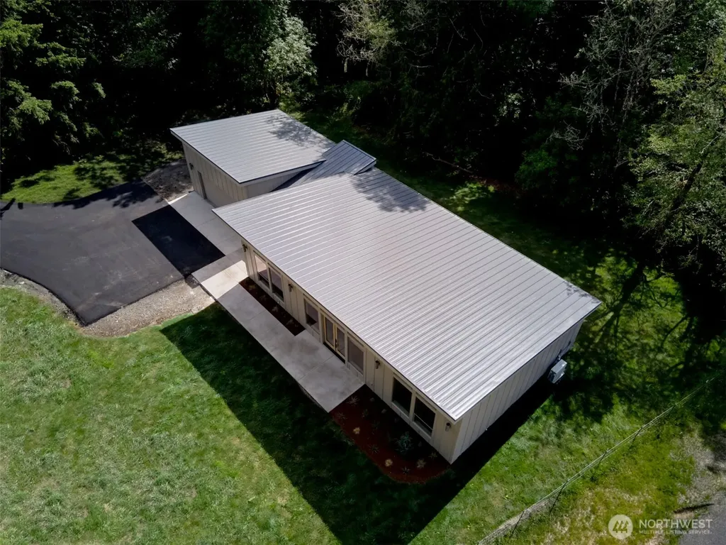 956 Paine Road Castle Rock WA 98611